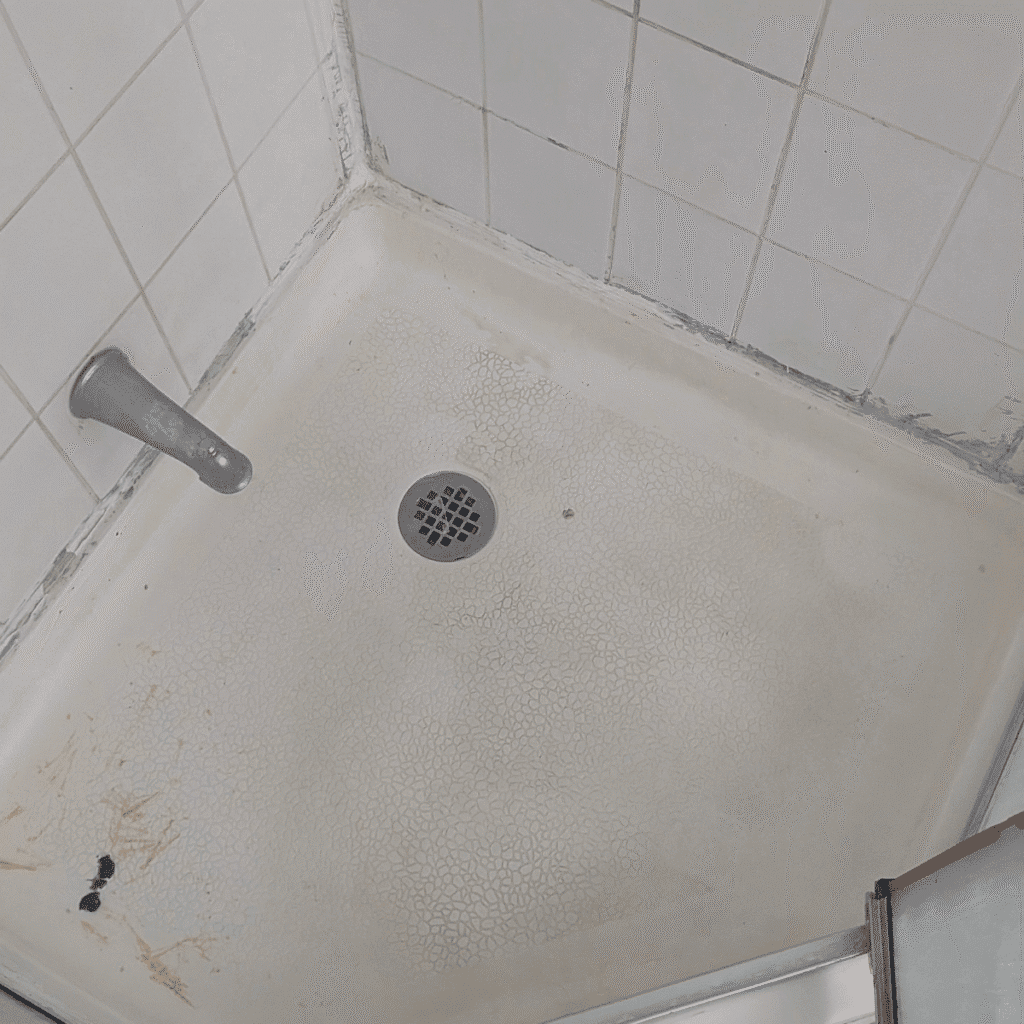 Removing old caulking from bathroom or kitchen area