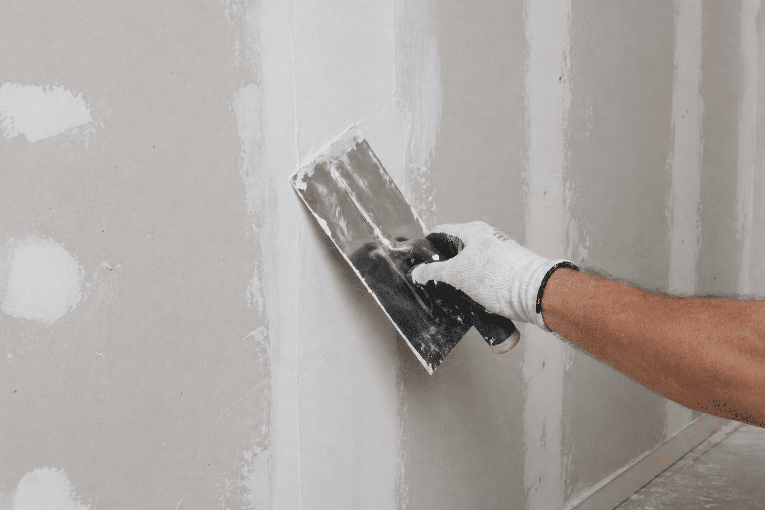 drywall repair Vaughan applying joint compound process