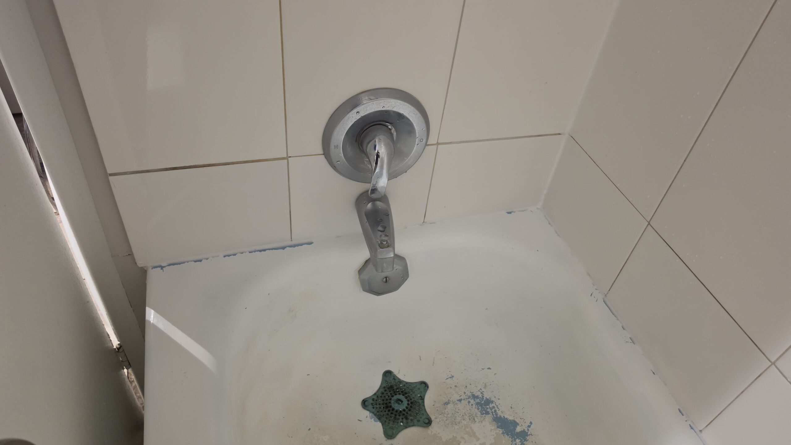 basement bathroom caulking Scarborough — RenoHeal project photo 3