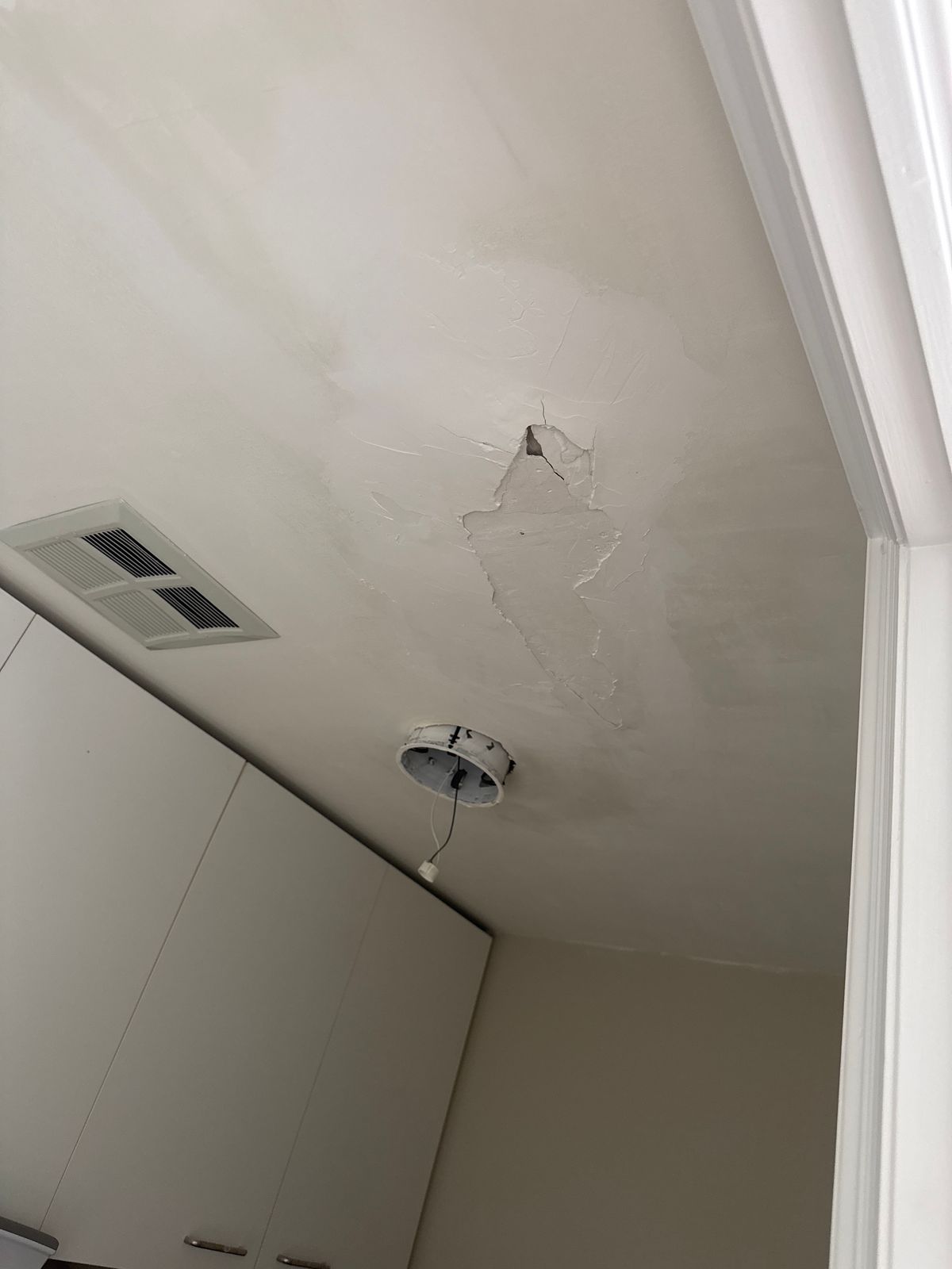door handle replacement Toronto — RenoHeal project photo 3
