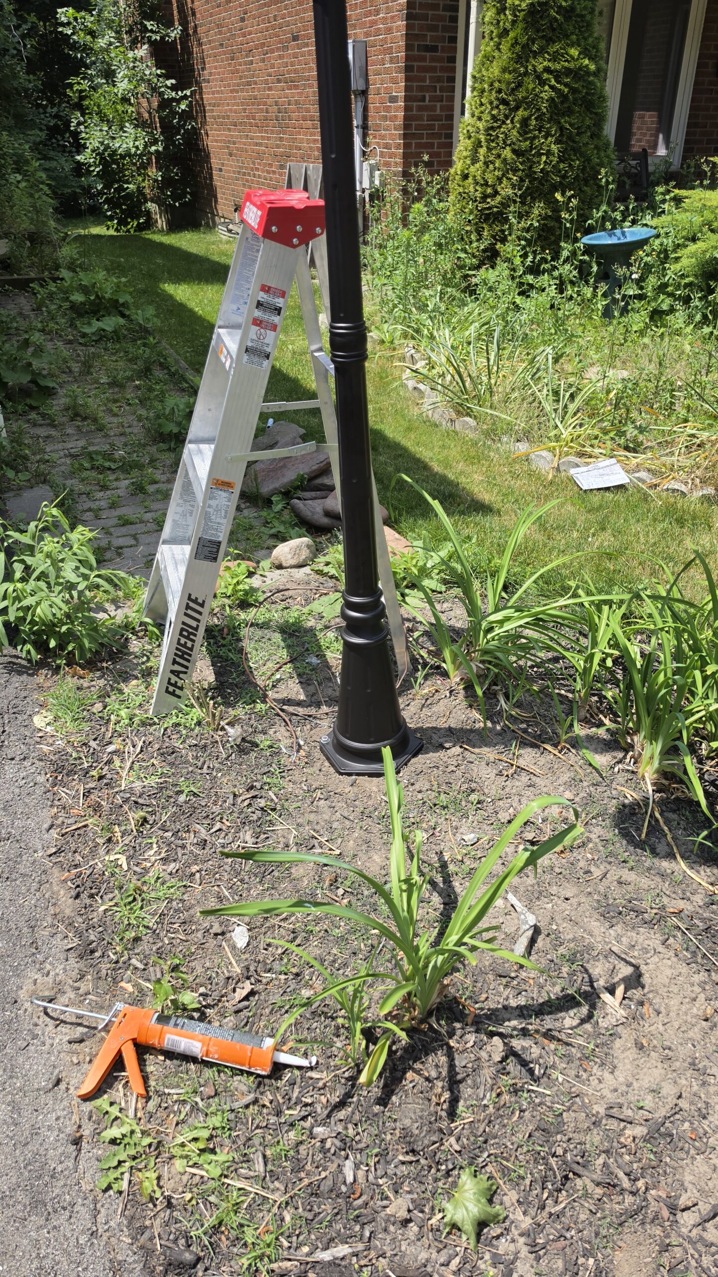 outdoor lamp post installation Toronto — RenoHeal project photo 1