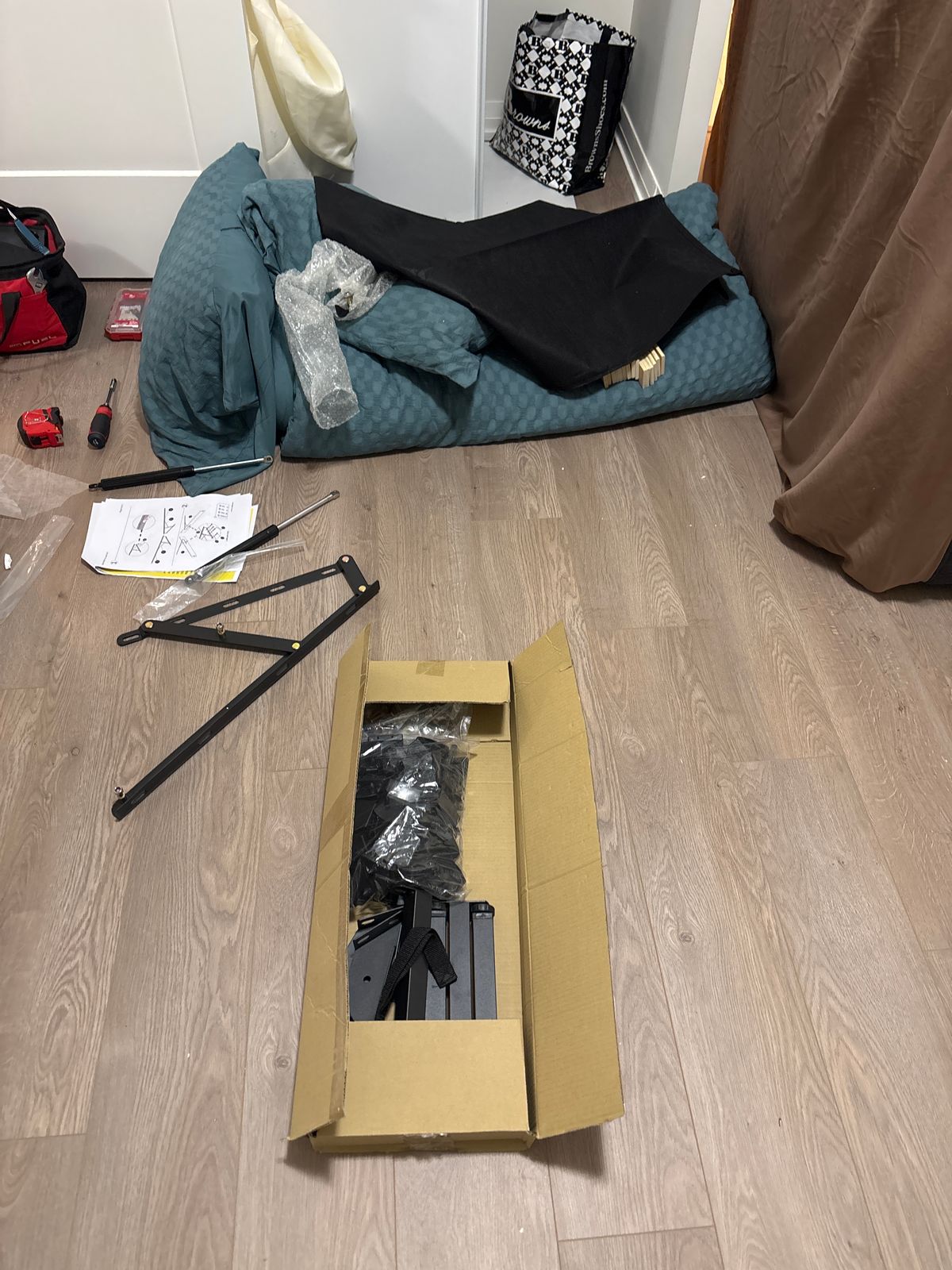 Full motion TV mount installation Vaughan – full-motion mount hardware unboxed before installation